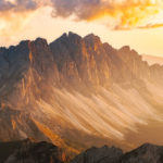 Eine wundervolle Lichtstimmung zum Sonnenuntergang in den Dolomiten