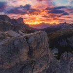 Sonnenaufgang am Hexenstein in den Dolomiten